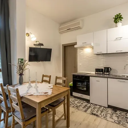 Апартаменти Palomia A *