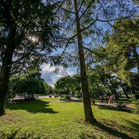 Апартаменти Palomia A *