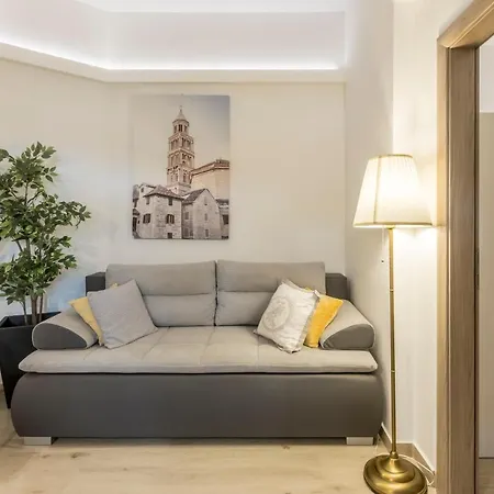 Palomia A Apartment
